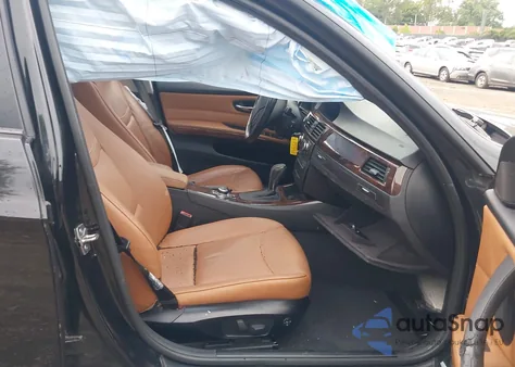 2011 BMW 328I xDrive из США, поврежденный, VIN WBAPK5G52BNN81088